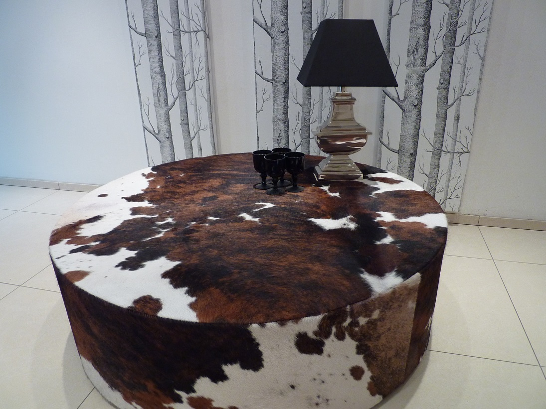 Round cowhide table